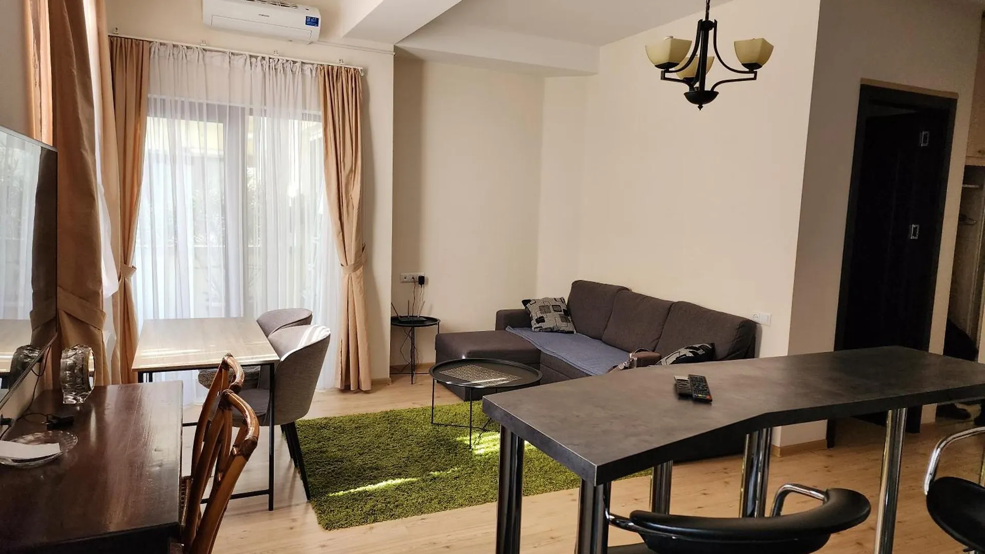 Vake-Saburtalo Hillside Apartment Tbilisi 0*,  Georgia